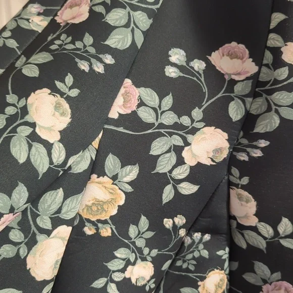 Lauren Conrad pleated garden skirt - Picture 6 of 11